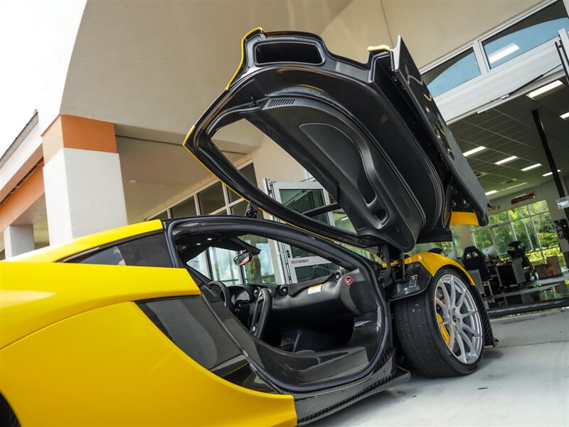 2015 McLaren P1 - Photo 22 - Bonita Springs, FL 34134