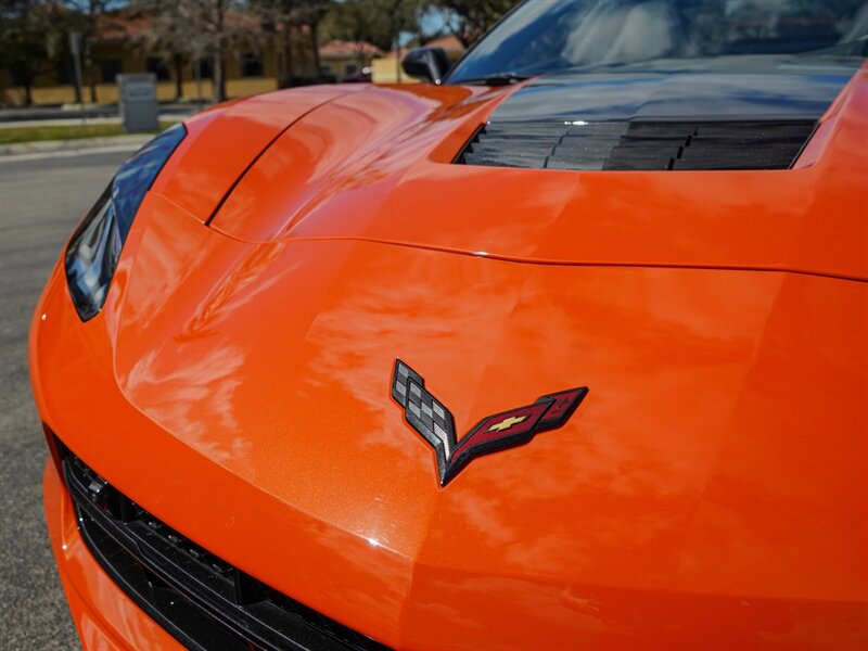 2019 Chevrolet Corvette Stingray   - Photo 4 - Bonita Springs, FL 34134