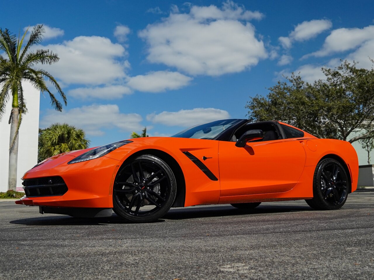 2019 Chevrolet Corvette Stingray   - Photo 16 - Bonita Springs, FL 34134