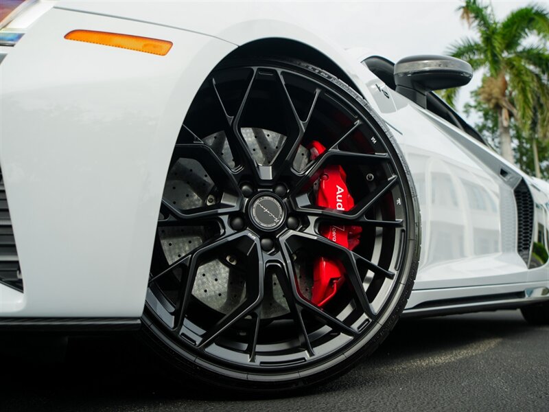 2023 Audi R8 5.2 quattro V10 performan - Photo 11 - Bonita Springs, FL 34134