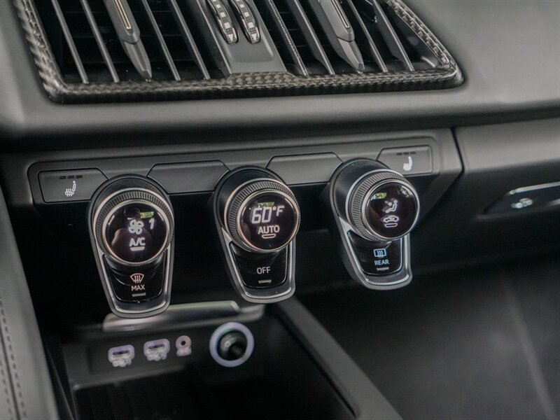 2023 Audi R8 5.2 quattro V10 performan - Photo 16 - Bonita Springs, FL 34134