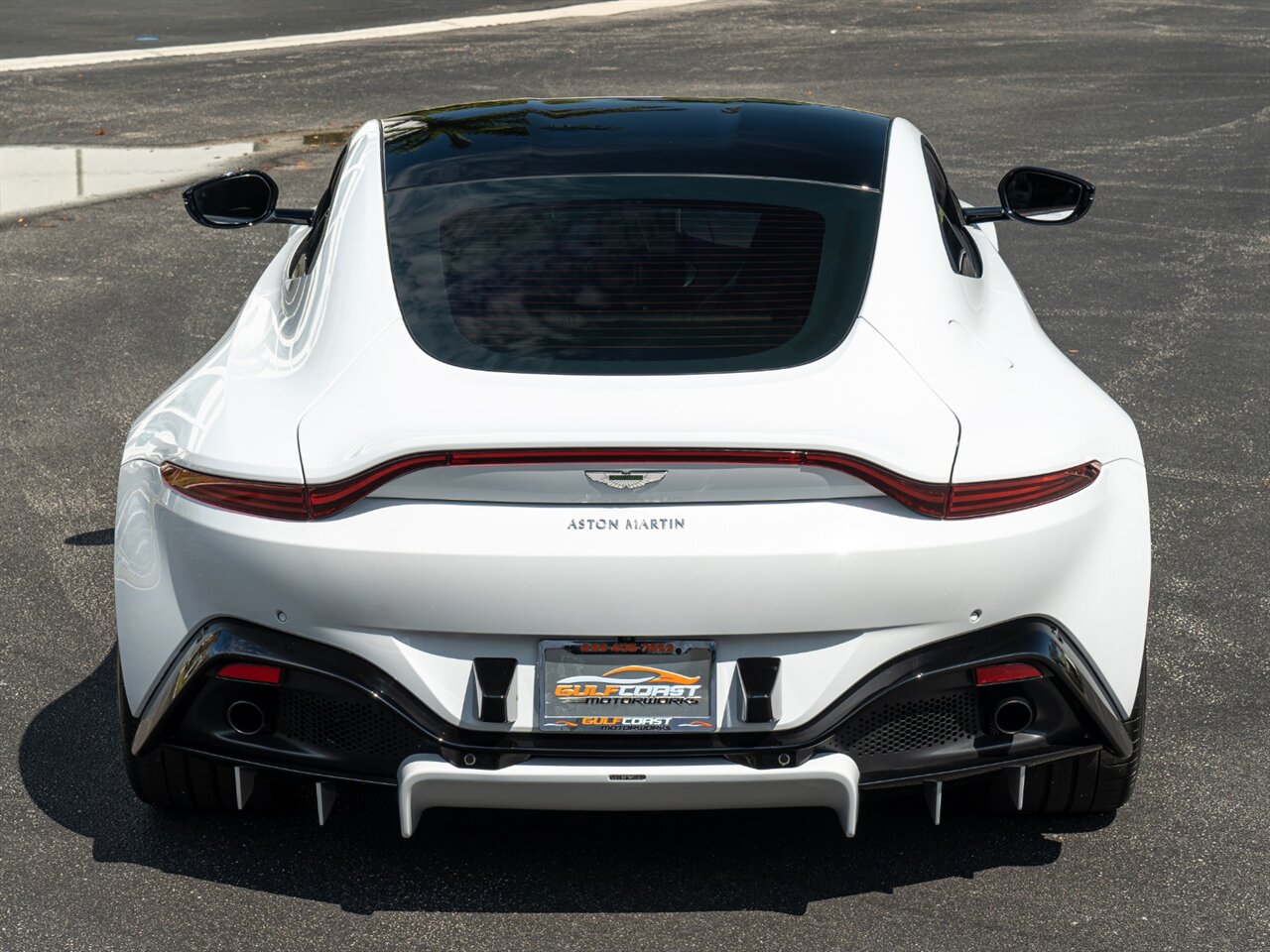 2019 Aston Martin Vantage   - Photo 40 - Bonita Springs, FL 34134