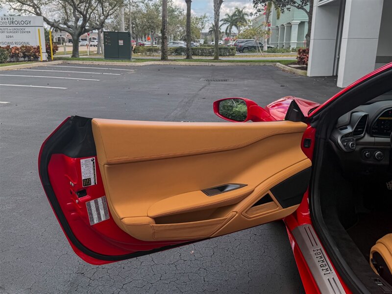 2011 Ferrari 458 Italia   - Photo 24 - Bonita Springs, FL 34134