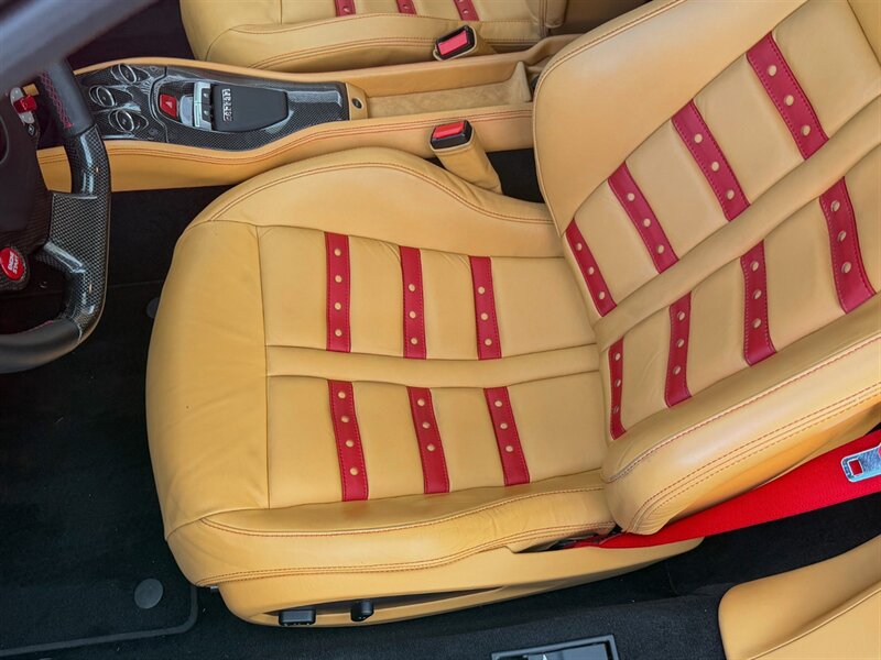 2011 Ferrari 458 Italia   - Photo 21 - Bonita Springs, FL 34134