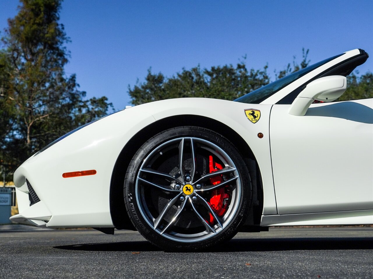 2018 Ferrari 488 Spider   - Photo 36 - Bonita Springs, FL 34134