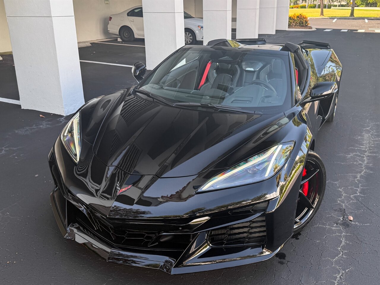 2025 Chevrolet Corvette E-Ray   - Photo 7 - Bonita Springs, FL 34134