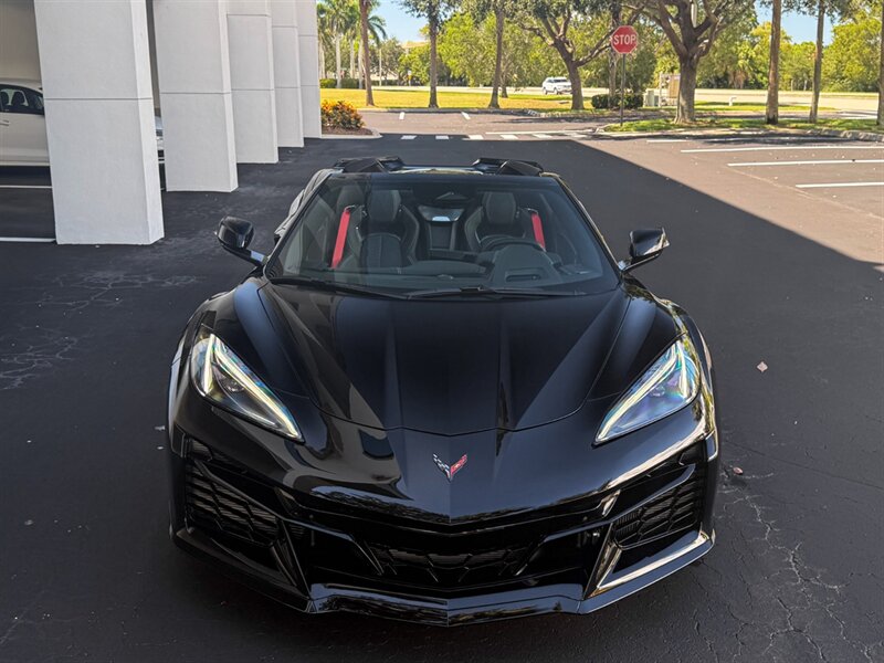 2025 Chevrolet Corvette E-Ray - Photo 5 - Bonita Springs, FL 34134