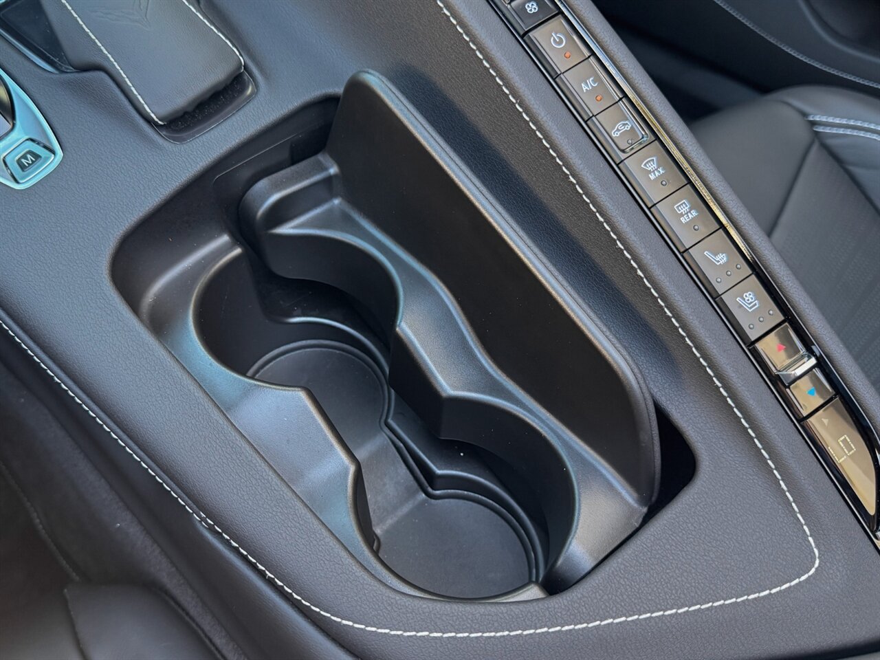 2025 Chevrolet Corvette E-Ray   - Photo 18 - Bonita Springs, FL 34134