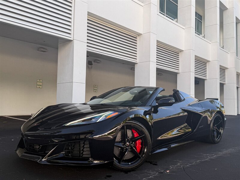 2025 Chevrolet Corvette E-Ray - Photo 9 - Bonita Springs, FL 34134