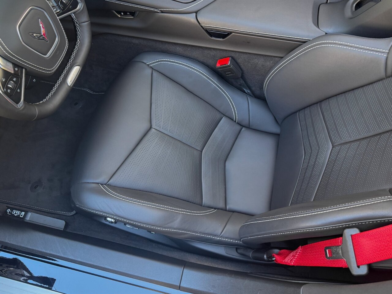 2025 Chevrolet Corvette E-Ray   - Photo 22 - Bonita Springs, FL 34134