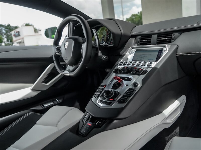 2015 Lamborghini Aventador LP 700-4 - Photo 21 - Bonita Springs, FL 34134