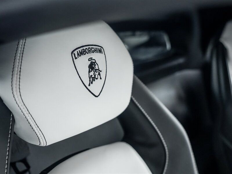 2015 Lamborghini Aventador LP 700-4 - Photo 25 - Bonita Springs, FL 34134