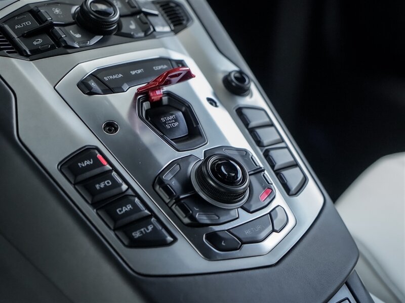 2015 Lamborghini Aventador LP 700-4 - Photo 16 - Bonita Springs, FL 34134