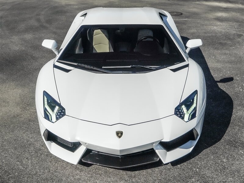 2015 Lamborghini Aventador LP 700-4 - Photo 5 - Bonita Springs, FL 34134