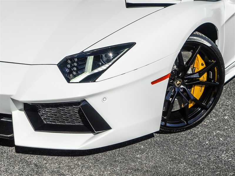 2015 Lamborghini Aventador LP 700-4   - Photo 3 - Bonita Springs, FL 34134