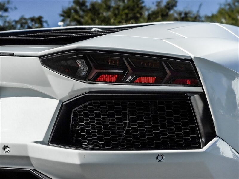 2015 Lamborghini Aventador LP 700-4 - Photo 38 - Bonita Springs, FL 34134