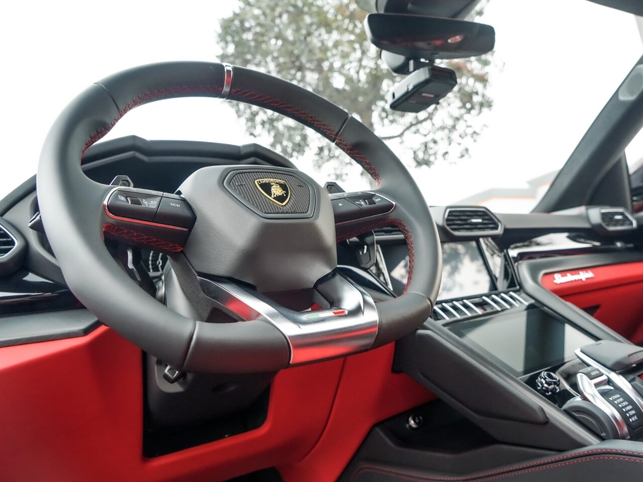 2022 Lamborghini Urus   - Photo 13 - Bonita Springs, FL 34134