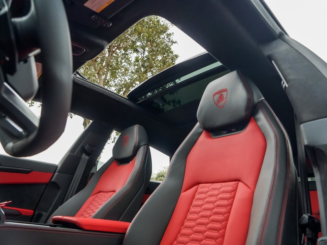 2022 Lamborghini Urus   - Photo 19 - Bonita Springs, FL 34134