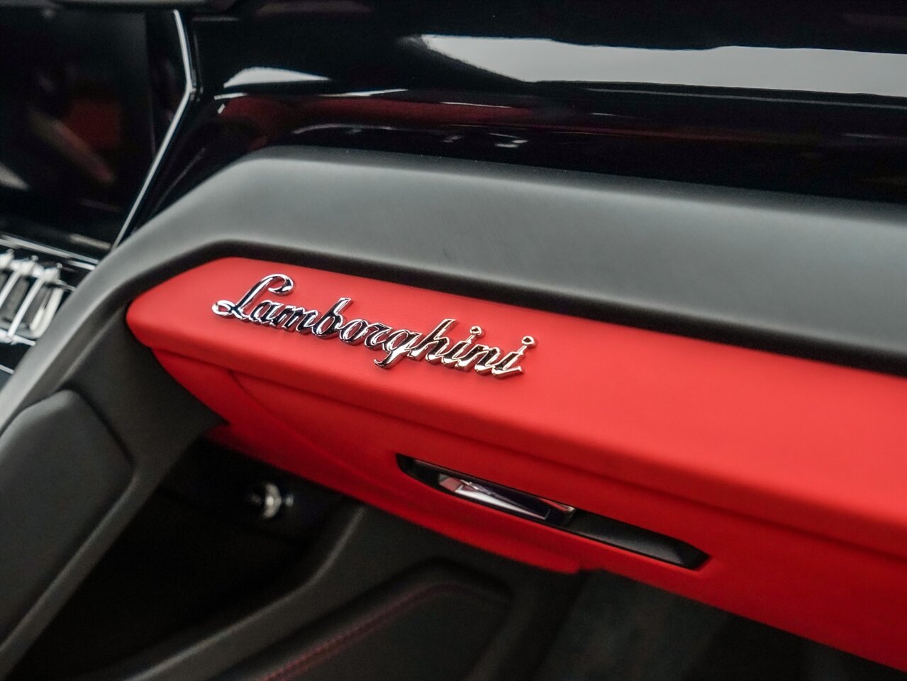 2022 Lamborghini Urus   - Photo 29 - Bonita Springs, FL 34134