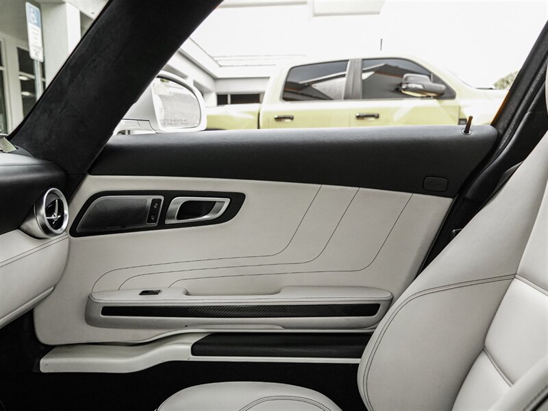 2012 Mercedes-Benz SLS AMG   - Photo 39 - Bonita Springs, FL 34134