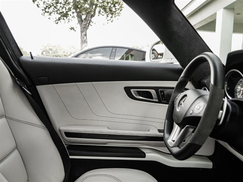 2012 Mercedes-Benz SLS AMG   - Photo 28 - Bonita Springs, FL 34134