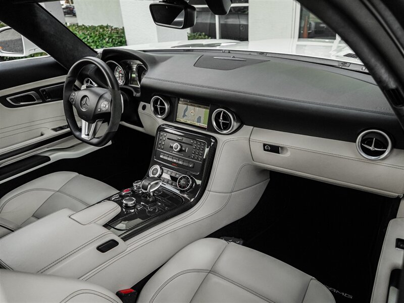 2012 Mercedes-Benz SLS AMG   - Photo 30 - Bonita Springs, FL 34134