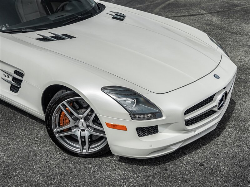 2012 Mercedes-Benz SLS AMG   - Photo 77 - Bonita Springs, FL 34134
