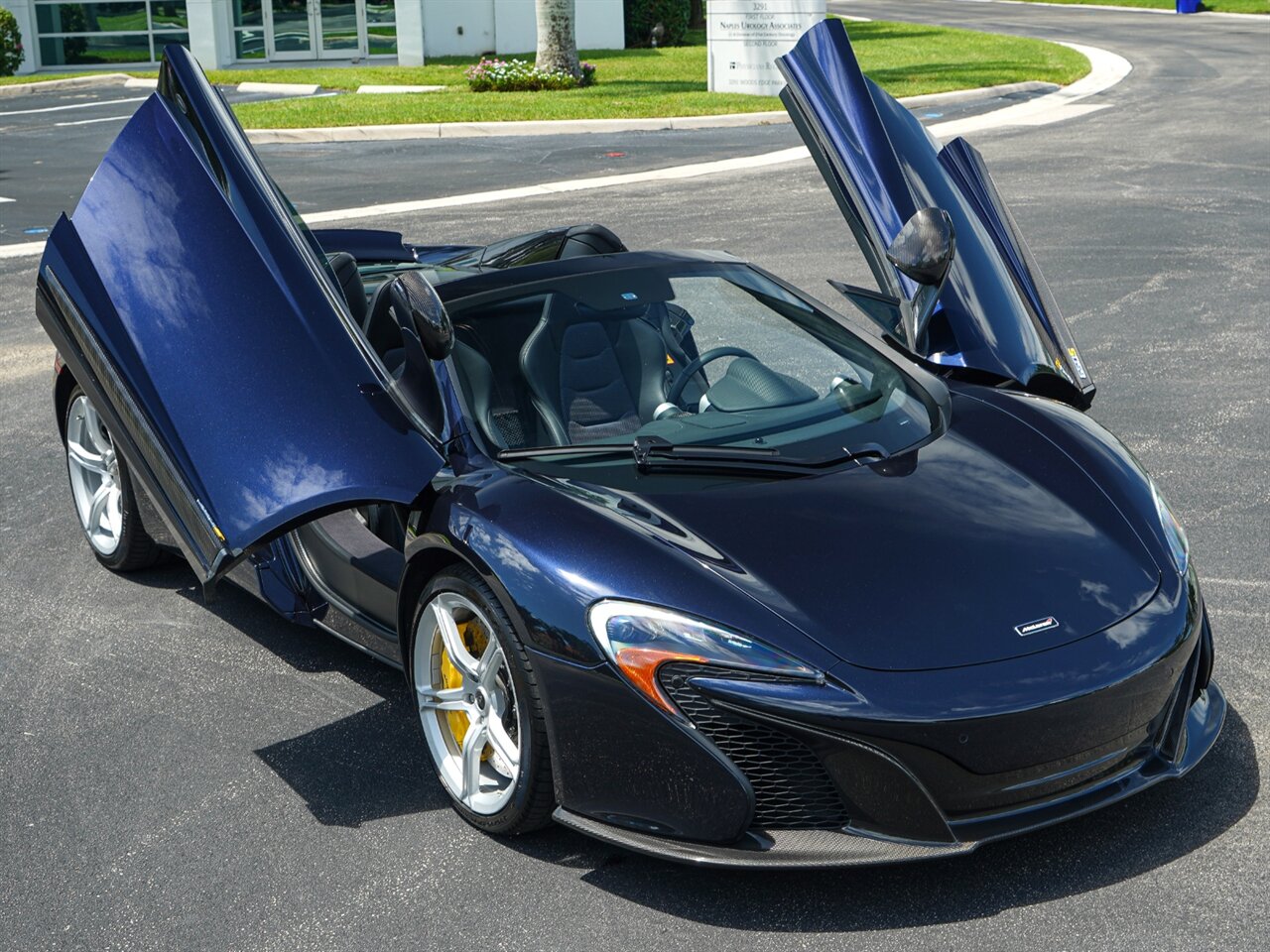 2016 McLaren 650S Spider   - Photo 10 - Bonita Springs, FL 34134