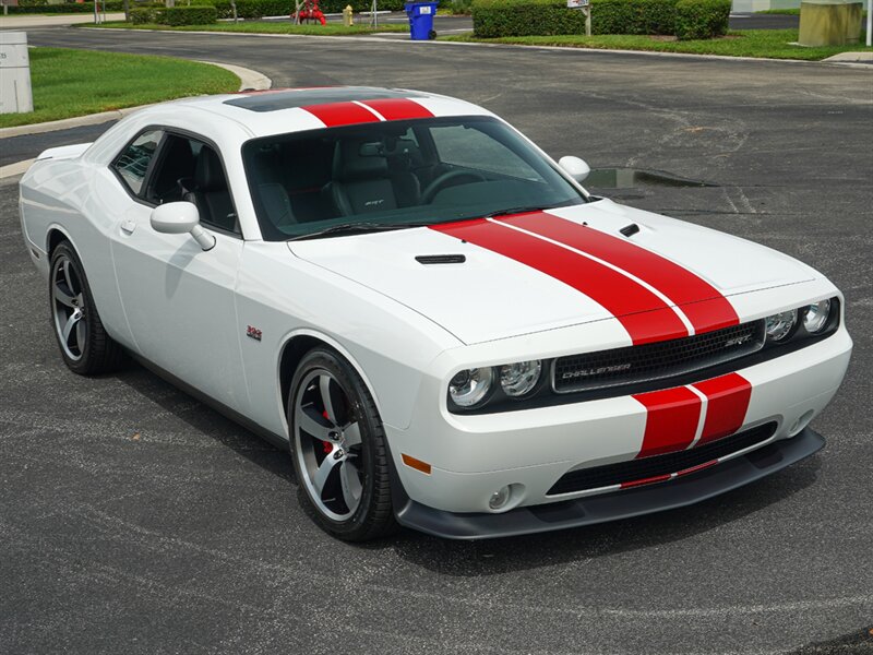 2013 Dodge Challenger SRT8 392   - Photo 10 - Bonita Springs, FL 34134