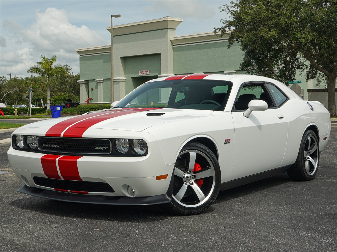 2013 Dodge Challenger SRT8 392   - Photo 31 - Bonita Springs, FL 34134