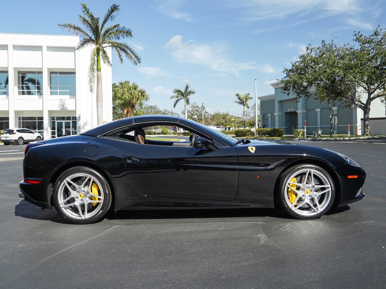 2015 Ferrari California T   - Photo 75 - Bonita Springs, FL 34134