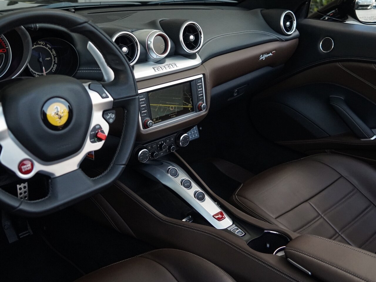 2015 Ferrari California T   - Photo 14 - Bonita Springs, FL 34134