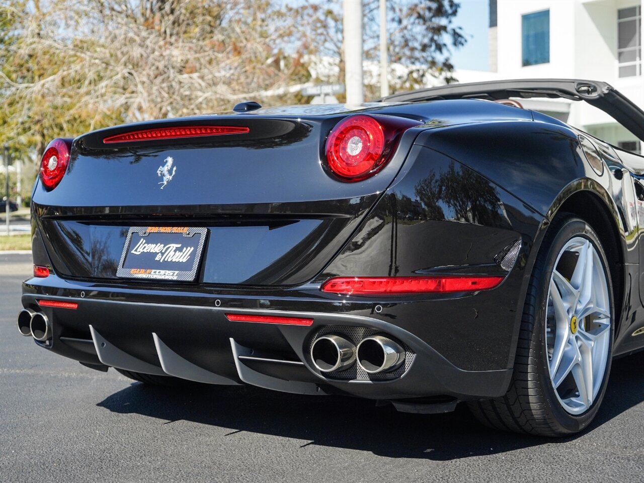 2015 Ferrari California T   - Photo 59 - Bonita Springs, FL 34134