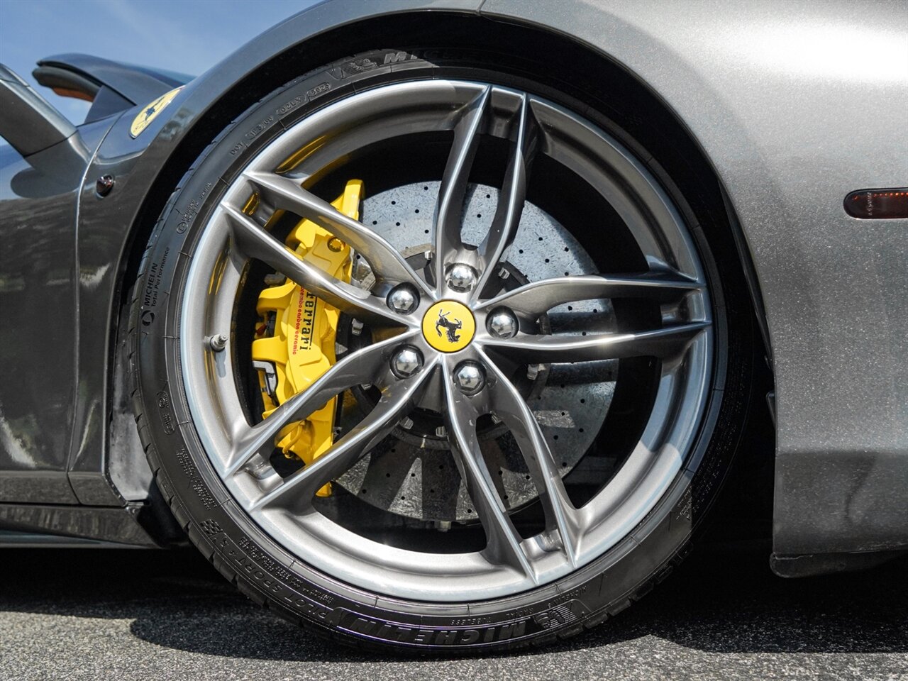 2018 Ferrari 488 Spider   - Photo 72 - Bonita Springs, FL 34134