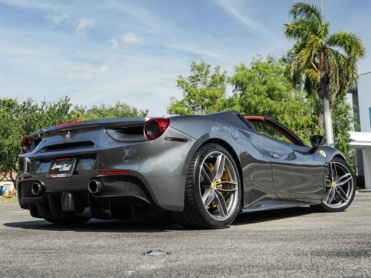 2018 Ferrari 488 Spider   - Photo 63 - Bonita Springs, FL 34134