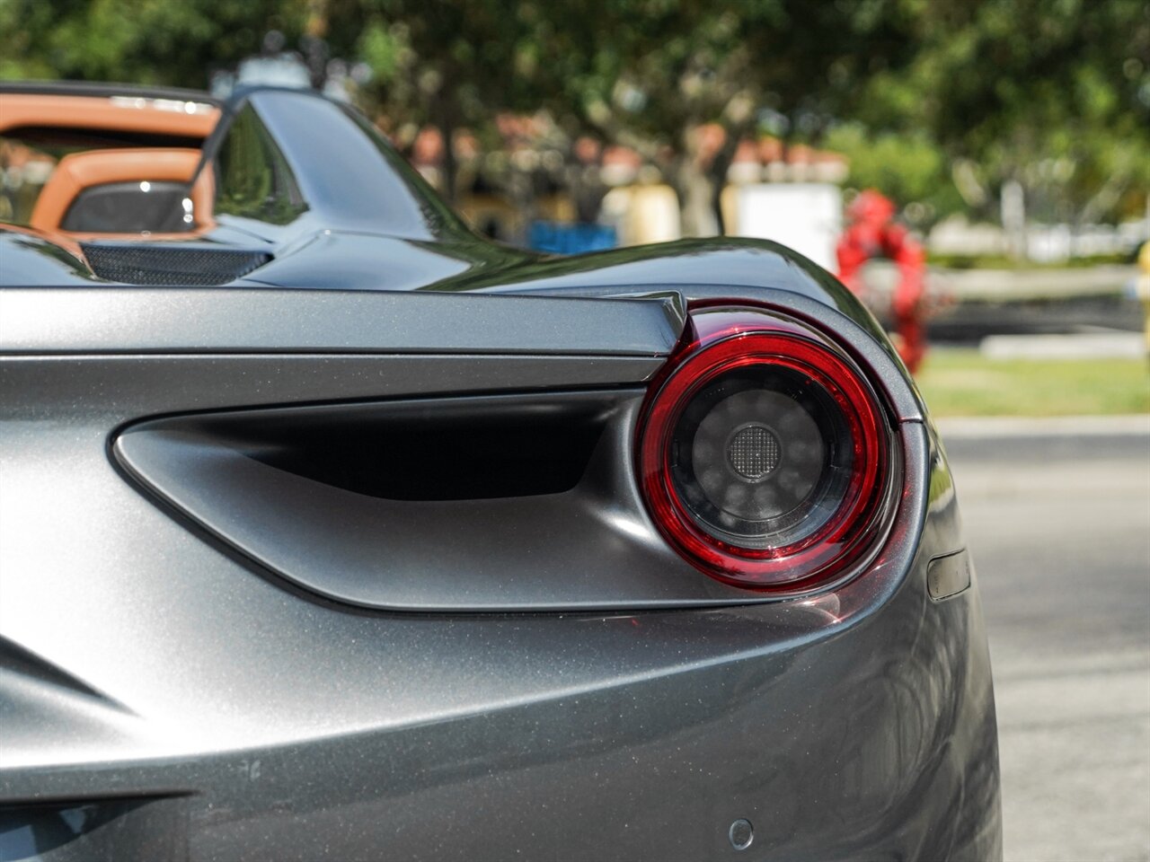 2018 Ferrari 488 Spider   - Photo 61 - Bonita Springs, FL 34134