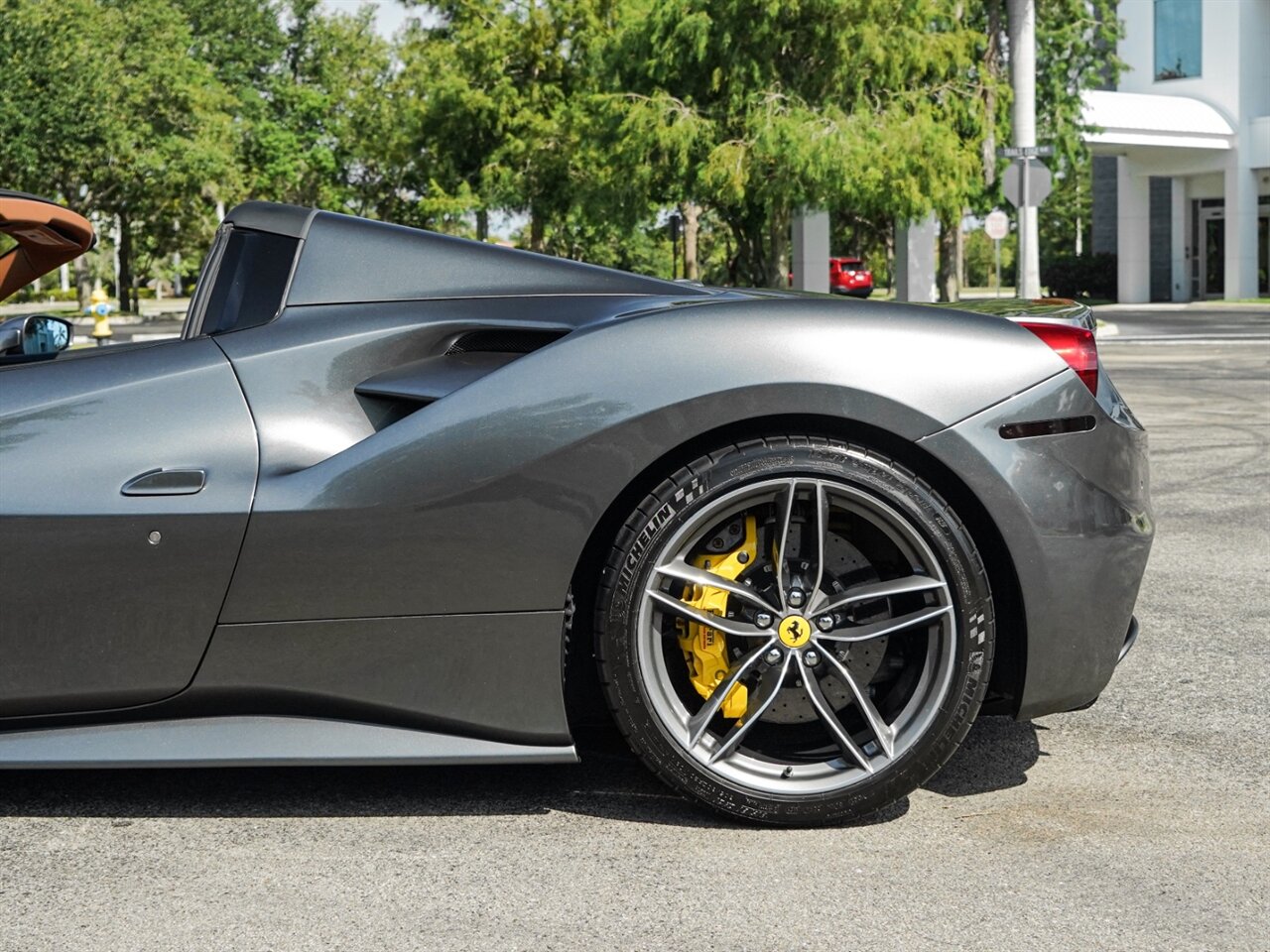 2018 Ferrari 488 Spider   - Photo 48 - Bonita Springs, FL 34134