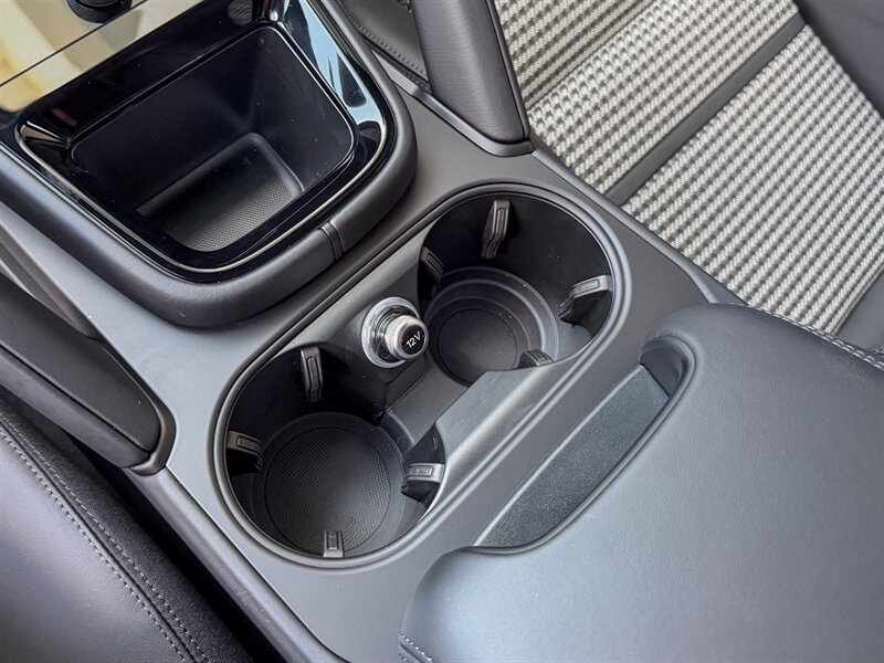 2026 Porsche Cayenne GTS Coupe   - Photo 19 - Bonita Springs, FL 34134