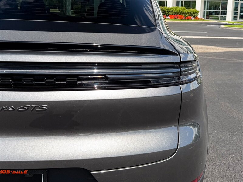 2026 Porsche Cayenne GTS Coupe   - Photo 62 - Bonita Springs, FL 34134