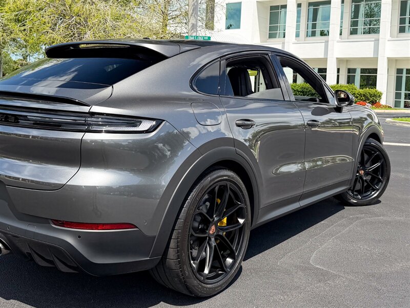 2026 Porsche Cayenne GTS Coupe   - Photo 66 - Bonita Springs, FL 34134