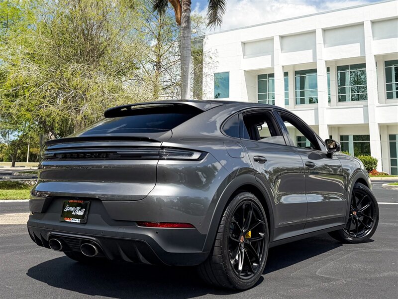 2026 Porsche Cayenne GTS Coupe   - Photo 65 - Bonita Springs, FL 34134