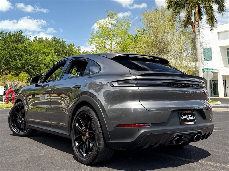 2026 Porsche Cayenne GTS Coupe   - Photo 53 - Bonita Springs, FL 34134