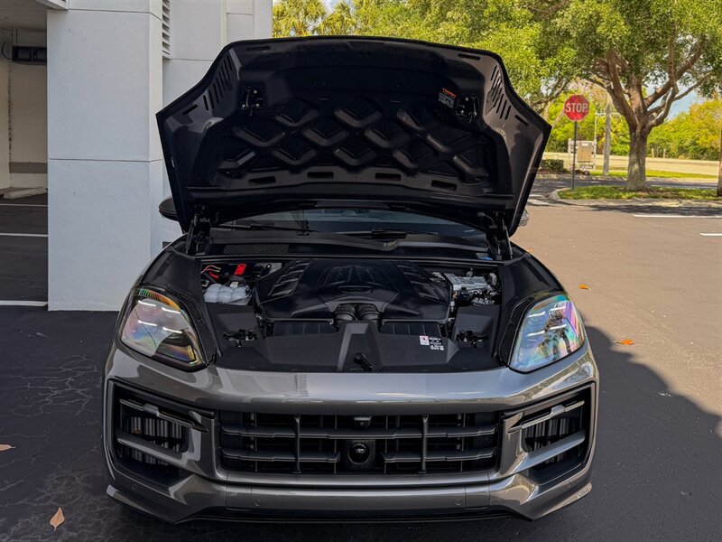2026 Porsche Cayenne GTS Coupe   - Photo 45 - Bonita Springs, FL 34134