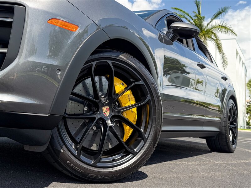 2026 Porsche Cayenne GTS Coupe   - Photo 11 - Bonita Springs, FL 34134