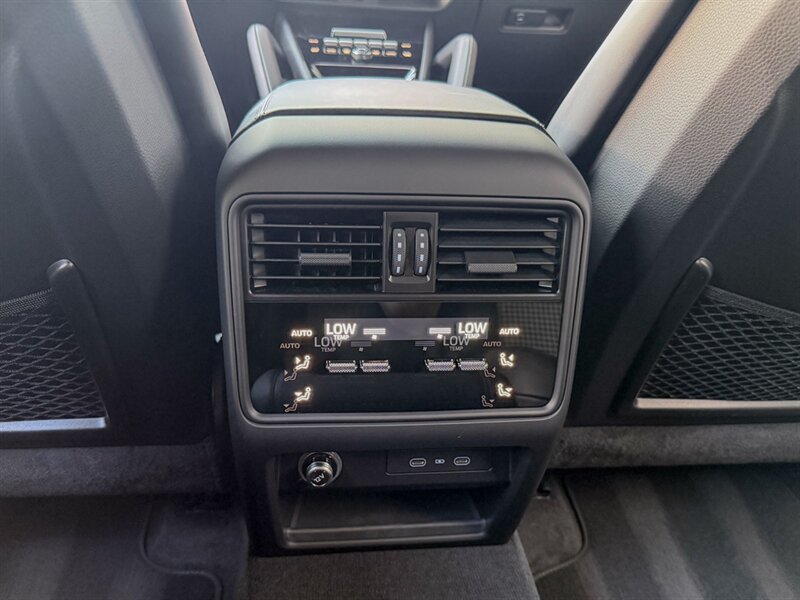 2026 Porsche Cayenne GTS Coupe   - Photo 31 - Bonita Springs, FL 34134