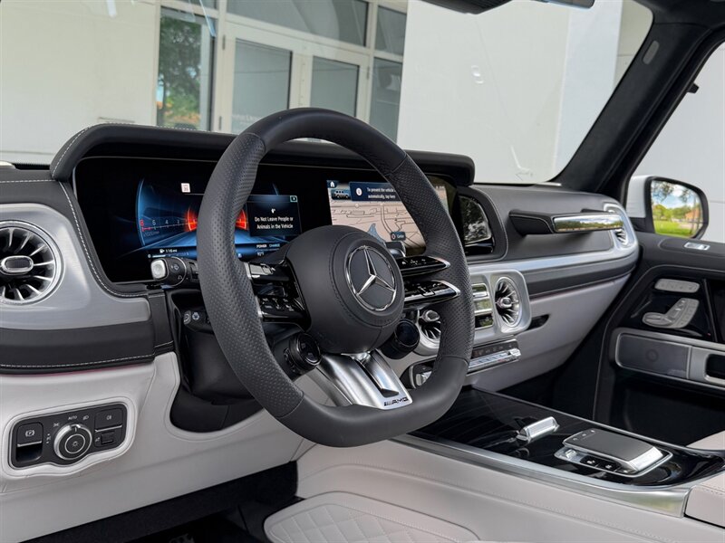 2025 Mercedes-Benz AMG G 63 - Photo 12 - Bonita Springs, FL 34134