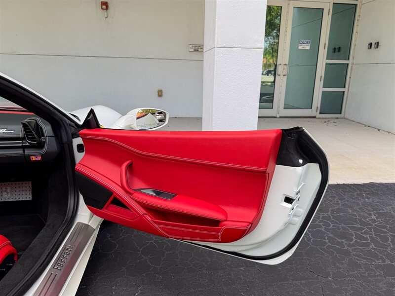 2014 Ferrari 458 Spider - Photo 31 - Bonita Springs, FL 34134
