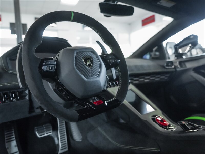 2022 Lamborghini Huracan STO - Photo 13 - Bonita Springs, FL 34134