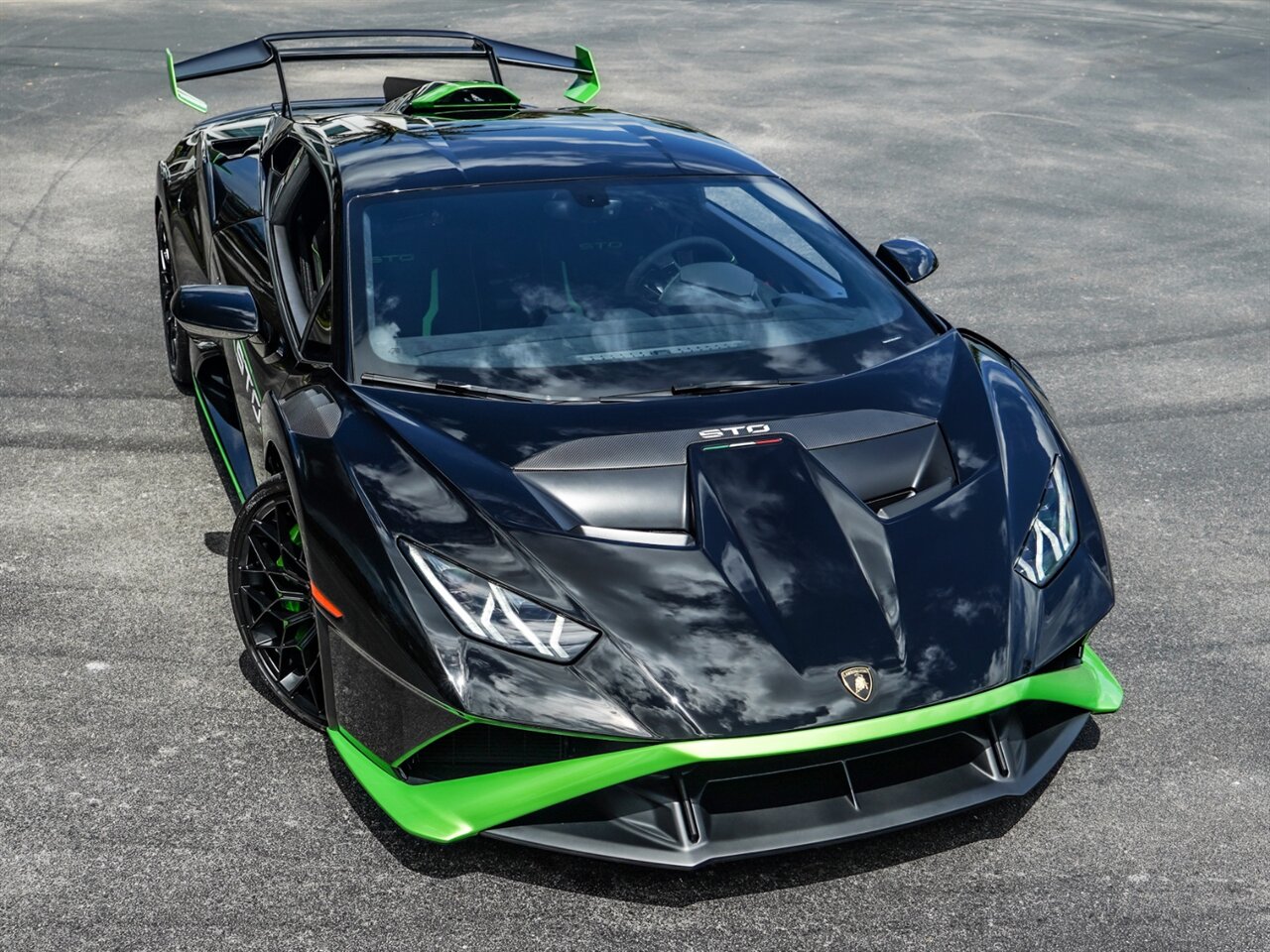 2022 Lamborghini Huracan STO   - Photo 42 - Bonita Springs, FL 34134