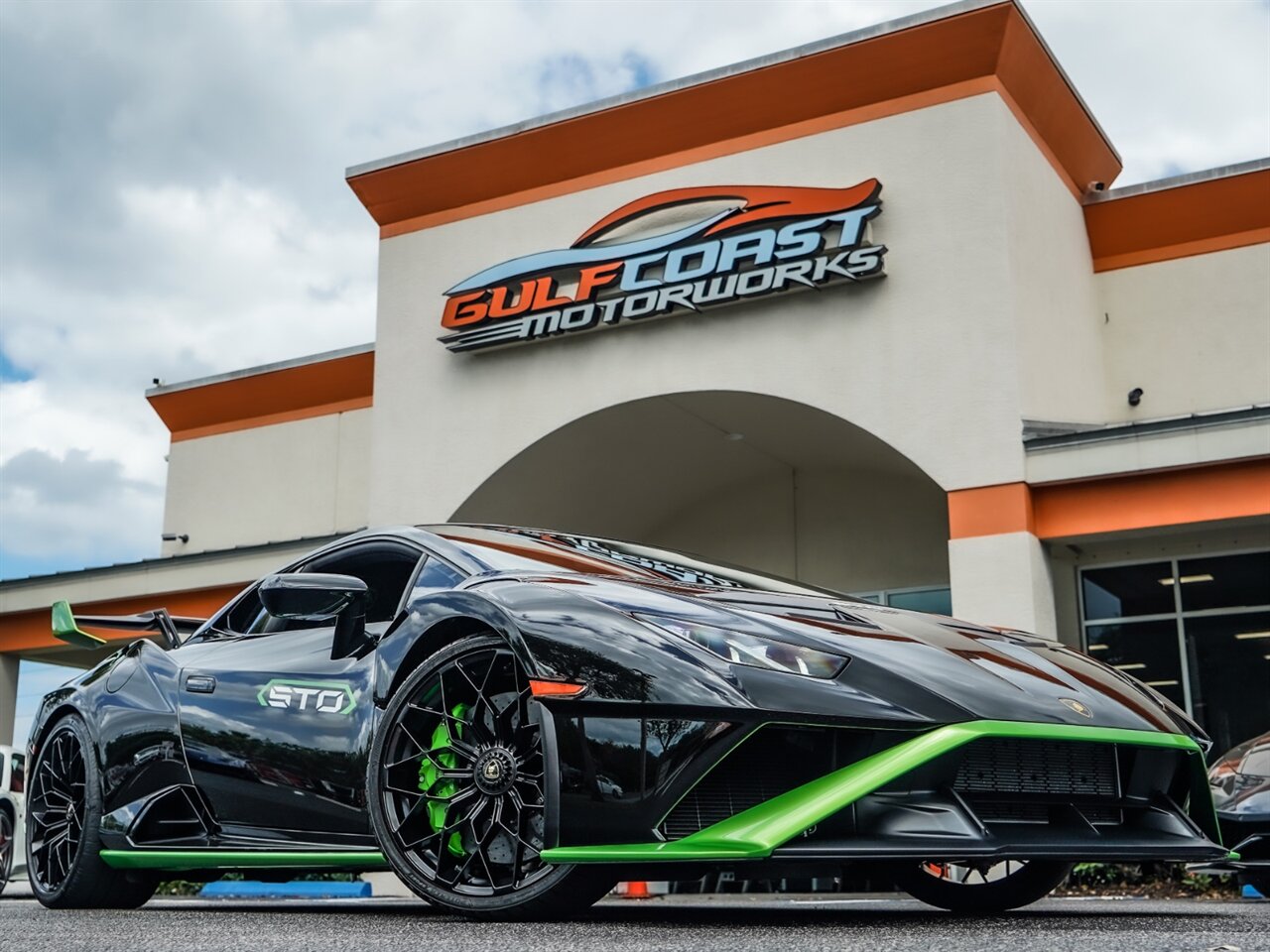 2022 LAMBORGHINI HURACAN STO for Sale, CA - VAN NUYS